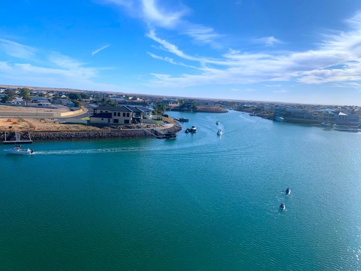 Wallaroo Marina Luxury Apartment エクステリア 写真