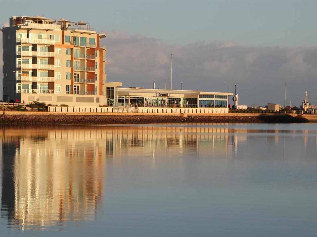 Wallaroo Marina Luxury Apartment エクステリア 写真