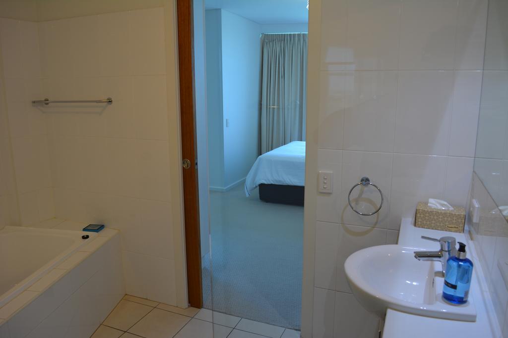 Wallaroo Marina Luxury Apartment エクステリア 写真